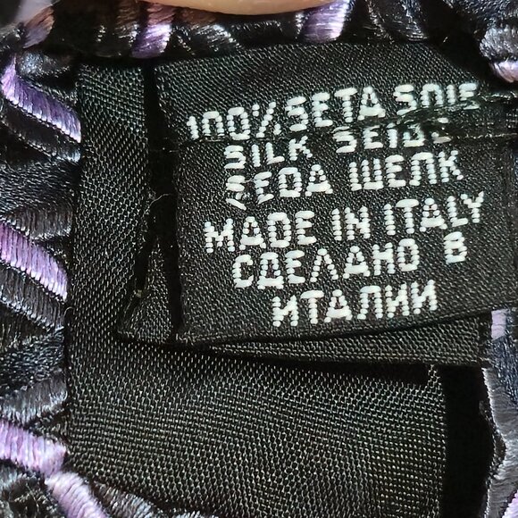 Hugo Boss Purple & Black Tie | Luxury Menswear | 100% Silk | New in Package - Picture 6 of 7